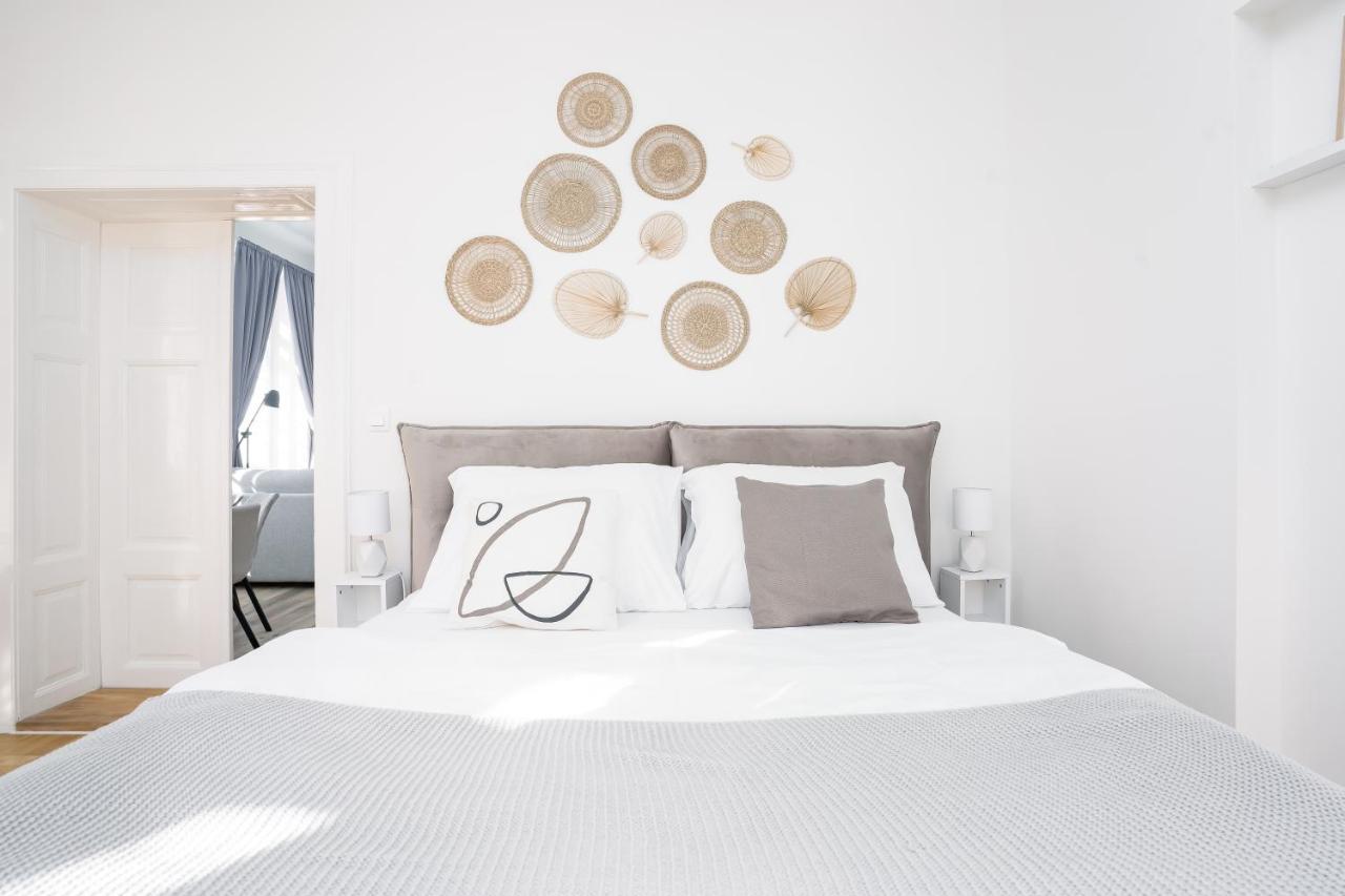 Prague Days - Bright Apartment - Old Town Екстер'єр фото